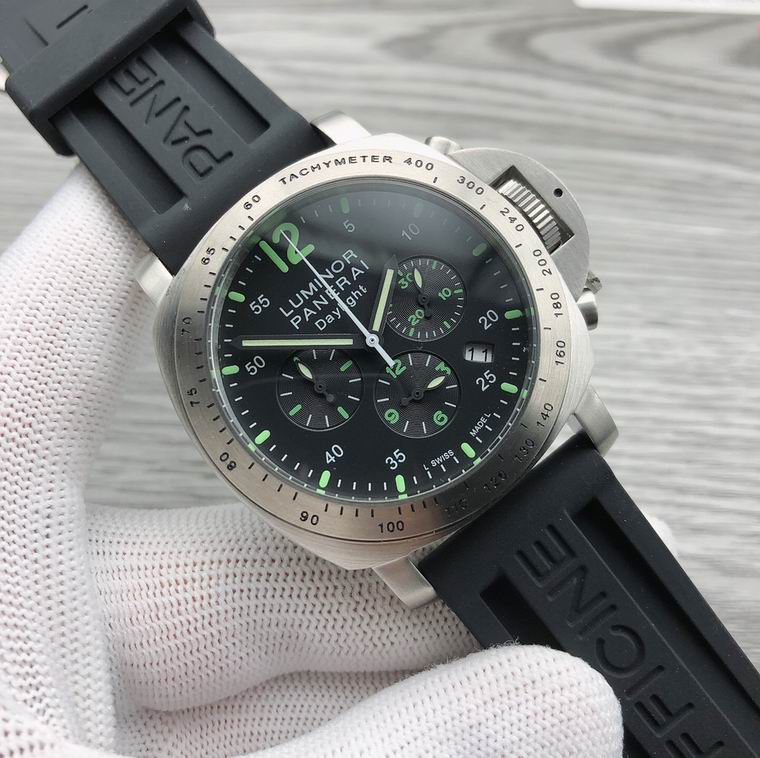 Panerai men 44m 40mm M11